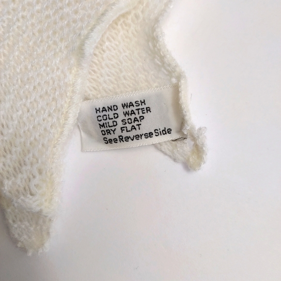 Sally Gee square lace scarf WLP11421 - Picture 3 of 3